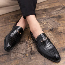 Load image into Gallery viewer, Men's Casual Low-Top Dress Shoes with Crocodile Pattern ITDinos®