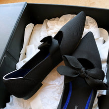 Load image into Gallery viewer, Chic Bow-Topped Boat Flats