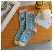 Lade das Bild in den Galerie-Viewer, Retro-Baumwollsocken mit Tulpenblumenmuster