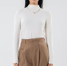 Lade das Bild in den Galerie-Viewer, 2020 Women's Autumn Korean Style Knit Long Sleeve Top ITDinos®