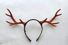 Load image into Gallery viewer, Deer Antler Headband Hair Clip for Women in Hanfu Style