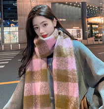 Lade das Bild in den Galerie-Viewer, Farbblockierter karierter Schal für Atmosphäre (einteilig)