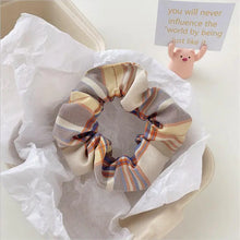 Lade das Bild in den Galerie-Viewer, Sanftes Dantian Haargummi - Minimalistischer japanischer Stil