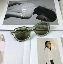 Lade das Bild in den Galerie-Viewer, Fashionable Sunglasses ITDinos®
