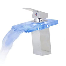 Lade das Bild in den Galerie-Viewer, &quot;All-Copper Single Hole Basin Faucet Waterfall Design&quot;
