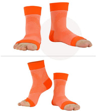 Load image into Gallery viewer, Comfort Arch Support Compression Socks
