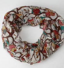 Lade das Bild in den Galerie-Viewer, Owl Scarf - Versatile Neck Wrap Accessory
