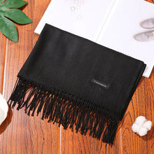 Lade das Bild in den Galerie-Viewer, Thick Warm Women&#39;s Cashmere Feel Scarf ITDinos®
