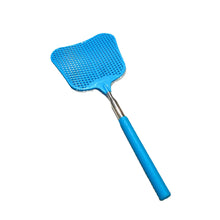Lade das Bild in den Galerie-Viewer, Banana-Shaped Telescopic Fly Swatter for Insect Control ITDinos®
