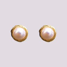 Lade das Bild in den Galerie-Viewer, 14K Gold-Plated Natural Freshwater Pearl Earrings ITDinos®
