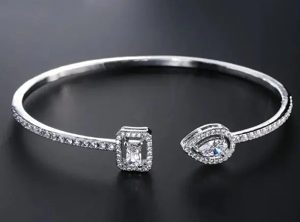 Bracelet with Micro Inlaid AAA Zircon ITDinos®