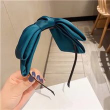 Load image into Gallery viewer, Korean Oversized Bow Headband in Red Hair Accessory
