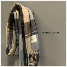 Lade das Bild in den Galerie-Viewer, Men&#39;s Thickened Cashmere Plaid Scarf for Autumn/Winter
