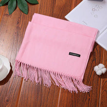 Lade das Bild in den Galerie-Viewer, Thick Warm Women&#39;s Cashmere Feel Scarf ITDinos®
