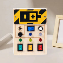 Lade das Bild in den Galerie-Viewer, Bright Start LED Wooden Busy Board – Early Learning Toy for Kids ITDinos®
