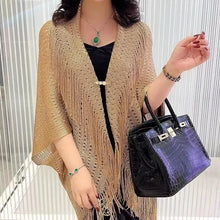 Lade das Bild in den Galerie-Viewer, Versatile Long Fringe Shawl with Hollow Design
