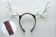 Load image into Gallery viewer, Deer Antler Headband Hair Clip for Women in Hanfu Style

