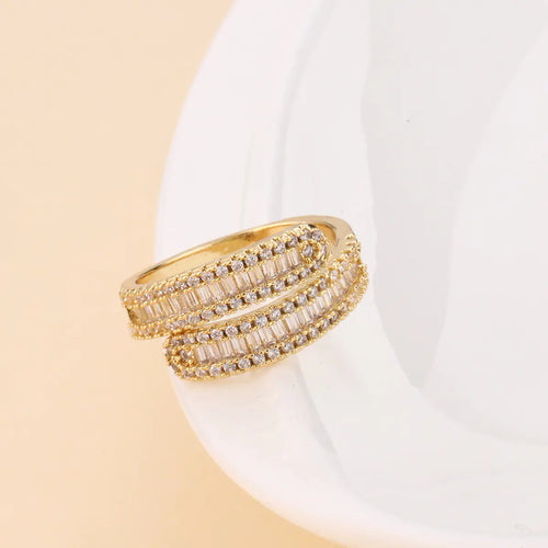 Copper Inlaid Zircon Eye-catching Luxury Ring ITDinos®