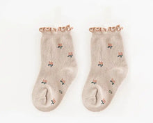 Load image into Gallery viewer, Children&#39;s Cartoon Flower Socks with Wooden Ears ITDinos®
