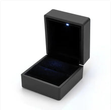 Load image into Gallery viewer, LED Jewelry Gift Box ITDinos®
