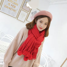 Lade das Bild in den Galerie-Viewer, Pom-Pom Fringe Scarf, Knit Solid Color Shawl
