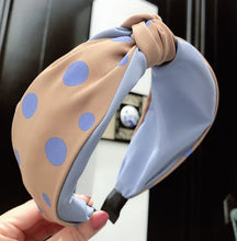 Lade das Bild in den Galerie-Viewer, Spring Wide Brim Polka Dot Fabric Headband
