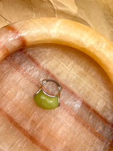 Load image into Gallery viewer, Grape Green Ring with Advanced Design Features ITDinos®
