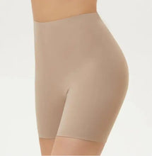 Lade das Bild in den Galerie-Viewer, Seamless Shapewear Panties
