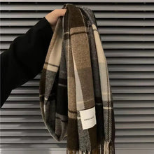 Lade das Bild in den Galerie-Viewer, Men&#39;s Thickened Cashmere Plaid Scarf for Autumn/Winter
