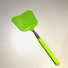 Lade das Bild in den Galerie-Viewer, Banana-Shaped Telescopic Fly Swatter for Insect Control ITDinos®
