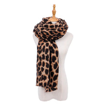 Lade das Bild in den Galerie-Viewer, Women&#39;s Thick Leopard Print Scarf and Shawl - Autumn/Winter
