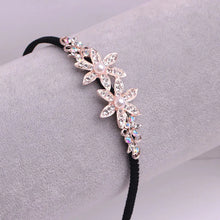 Lade das Bild in den Galerie-Viewer, Butterfly Hair Band with Rhinestone Clips
