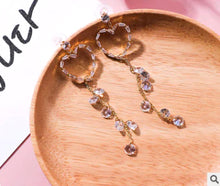 Load image into Gallery viewer, Heart Tassel Earrings - Vintage Simple Style ITDinos®
