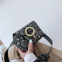 Load image into Gallery viewer, Python Print Belt Bag ITDinos®
