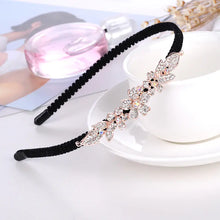 Lade das Bild in den Galerie-Viewer, Butterfly Hair Band with Rhinestone Clips
