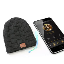 Load image into Gallery viewer, Knit Fleece Hat with Bluetooth Headphones (Music Cap) ITDinos®

