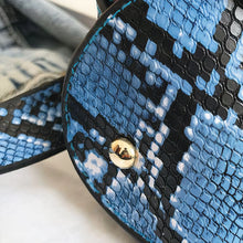Load image into Gallery viewer, Python Print Belt Bag ITDinos®
