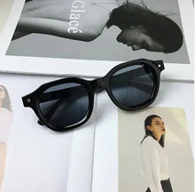 Lade das Bild in den Galerie-Viewer, Fashionable Sunglasses ITDinos®
