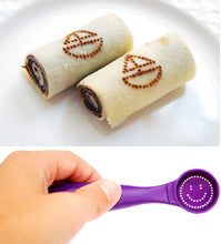 Load image into Gallery viewer, Magic Spice Spoon - Electric Coffee and Cake Decor Tool ITDinos®
