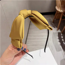 Load image into Gallery viewer, Korean Oversized Bow Headband in Red Hair Accessory
