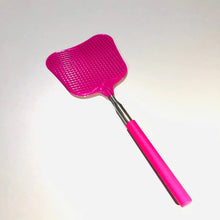 Lade das Bild in den Galerie-Viewer, Banana-Shaped Telescopic Fly Swatter for Insect Control ITDinos®
