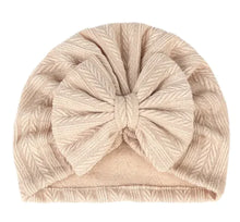 Lade das Bild in den Galerie-Viewer, Baby Beanie Cap with Bow ITDinos®
