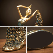 Lade das Bild in den Galerie-Viewer, Resin Art Girl Dance Model Home decoration Itdinos
