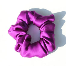 Lade das Bild in den Galerie-Viewer, 100% Pure Silk Large Scrunchies Ropes Hair Bands Ties Elastics Ponytail Holders for Women Girls Hair Accessories 19 Momme 3.5CM Itdinos

