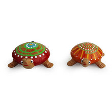 Lade das Bild in den Galerie-Viewer, &#39;Squirtle-Turtle&#39; Handmade Garden Decorative Showpiece In Terracotta Itdinos
