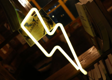 New LED Neon Sign Lightning Shaped USB Battery Operated Night Light Decorative Table Lamp For Home Party Living Room decoration Itdinos