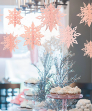 Lade das Bild in den Galerie-Viewer, 3D Snowflake Ornaments - Snowflake Party Decorations Itdinos
