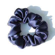 Lade das Bild in den Galerie-Viewer, 100% Pure Silk Large Scrunchies Ropes Hair Bands Ties Elastics Ponytail Holders for Women Girls Hair Accessories 19 Momme 3.5CM Itdinos
